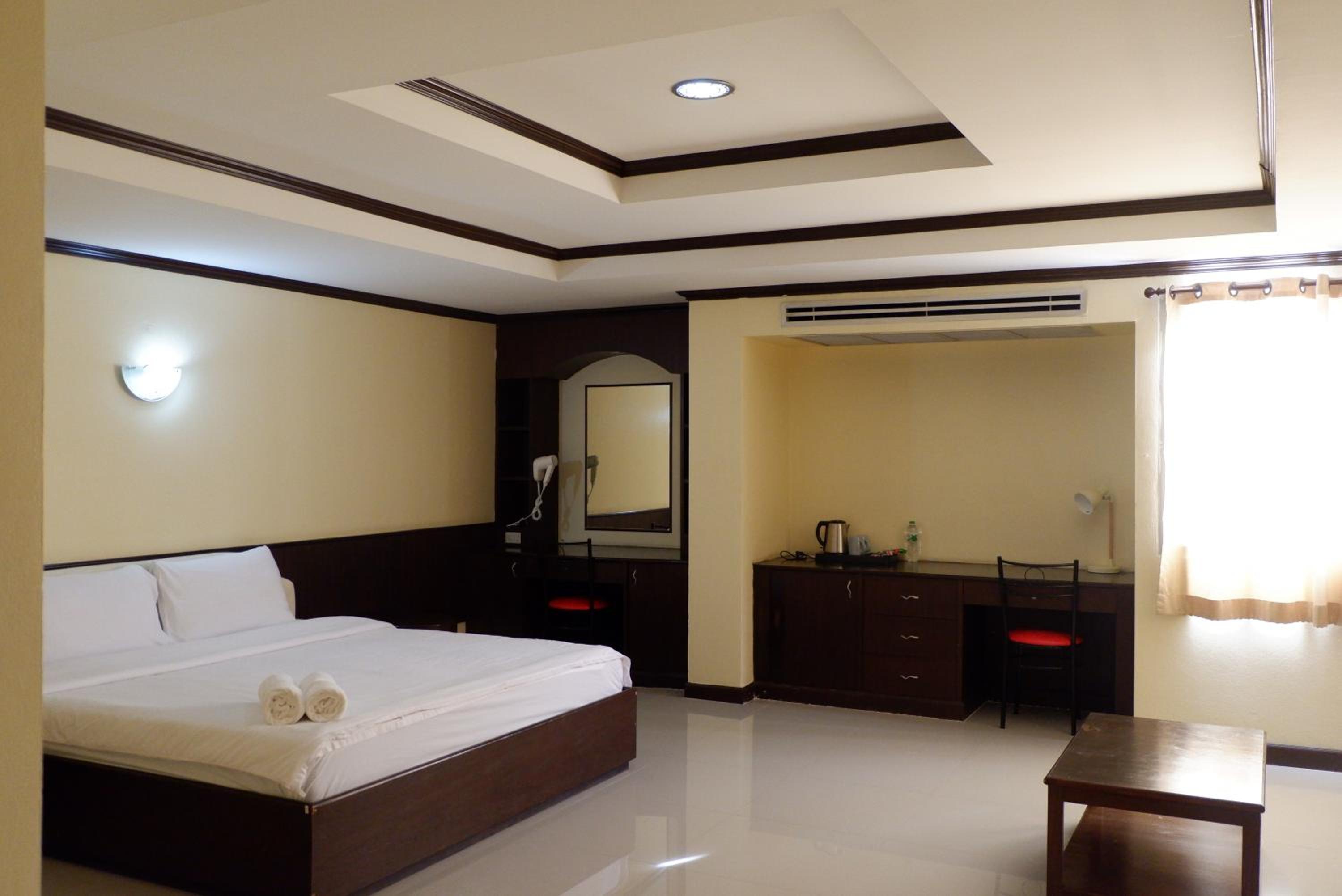 Auychai Grand Hotel 20/50