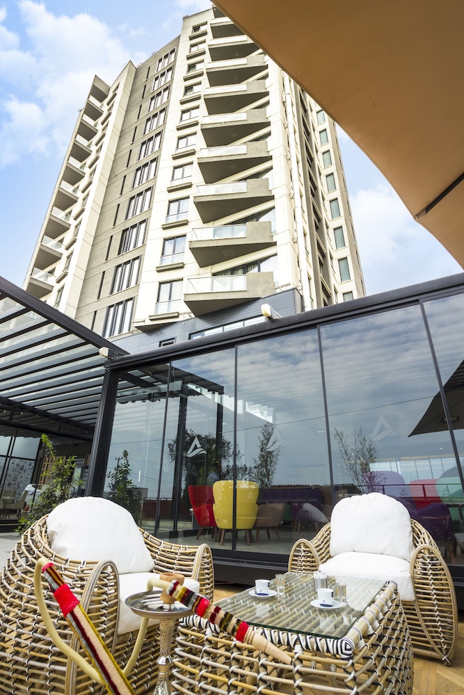 ALESHA SUITE HOTEL 7/39
