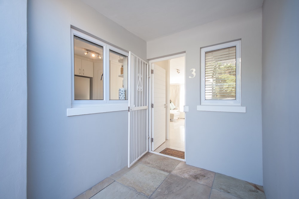 3 Canterbury Square 1/26