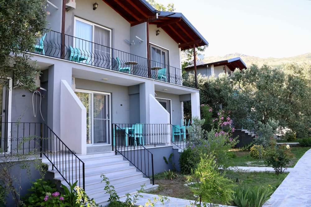 Adasu Otel Marmara Adasi 3/50
