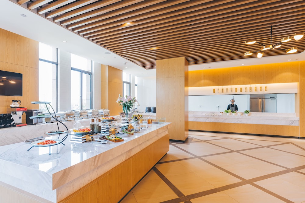 Atour Hotel (Suzhou North High Speed Railway Station, Qiyage Garden) 22/44