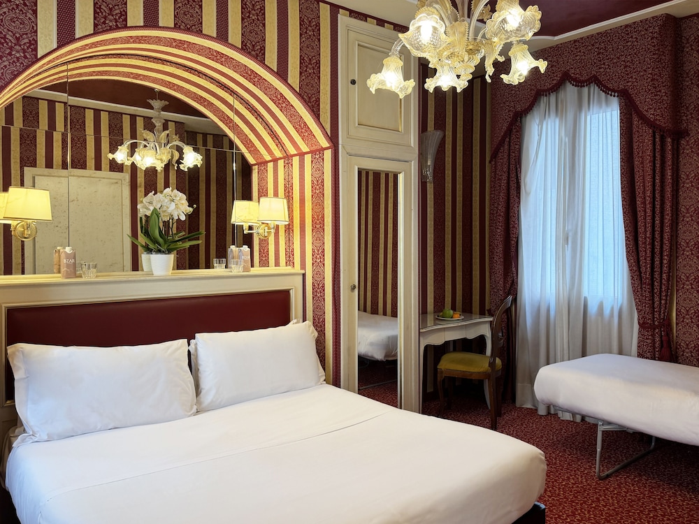 Hotel Alcyone 32/63
