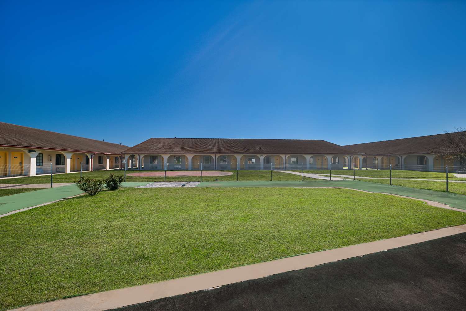 Americas Best Value Inn 34/40
