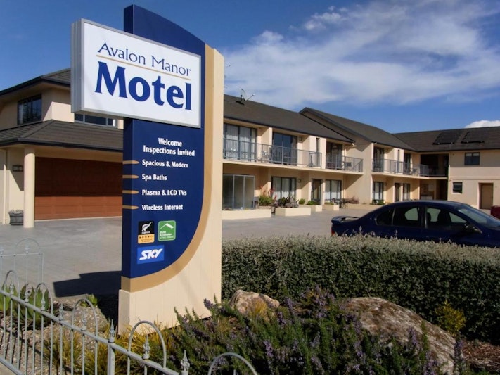 Avalon Manor Motel 2/27