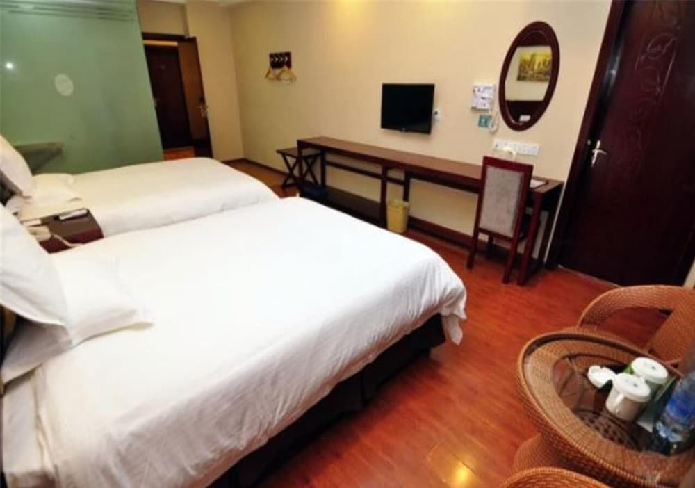 GreenTree Inn Kunming Chenggong University City HSR Station Shilin Street Express Hotel 19/57