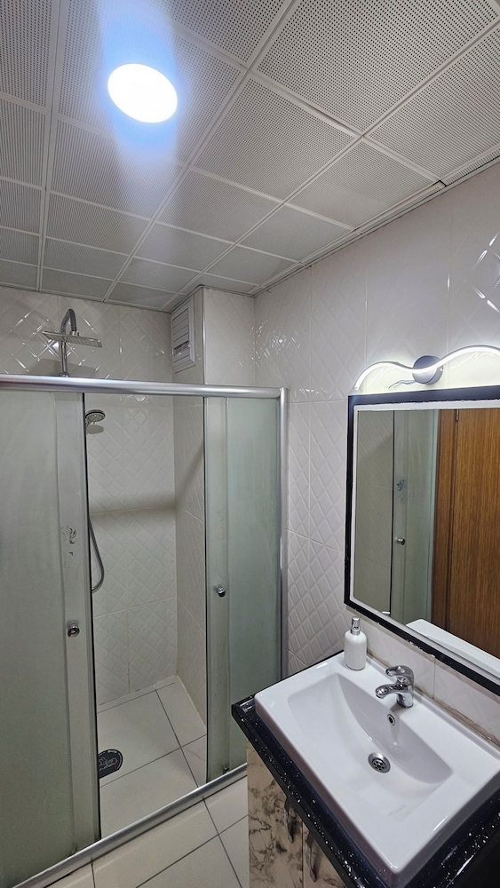 Pointbreak Hotel 45/49