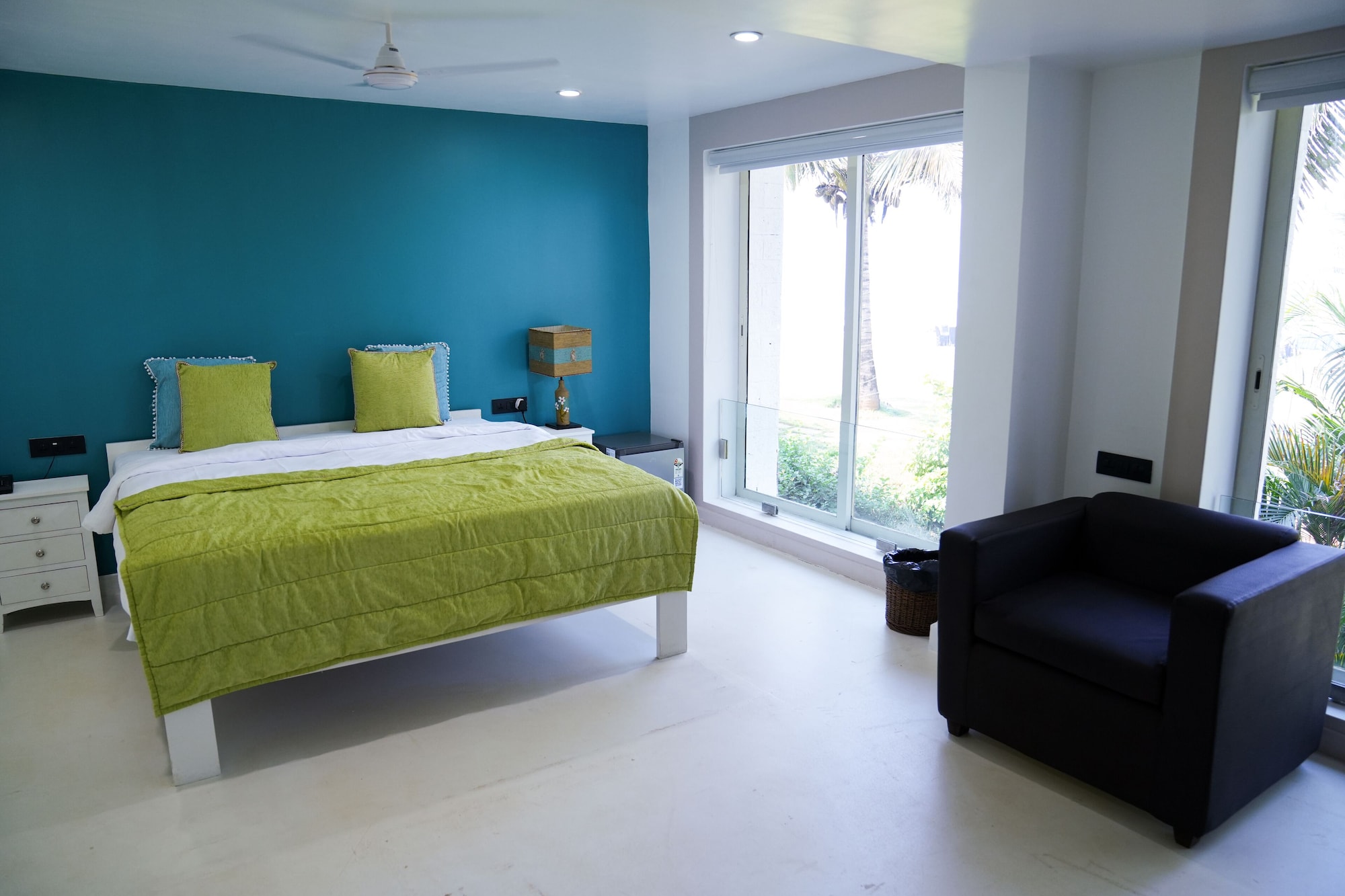 EXECUTIVE, SUITE, SEA VIEW
