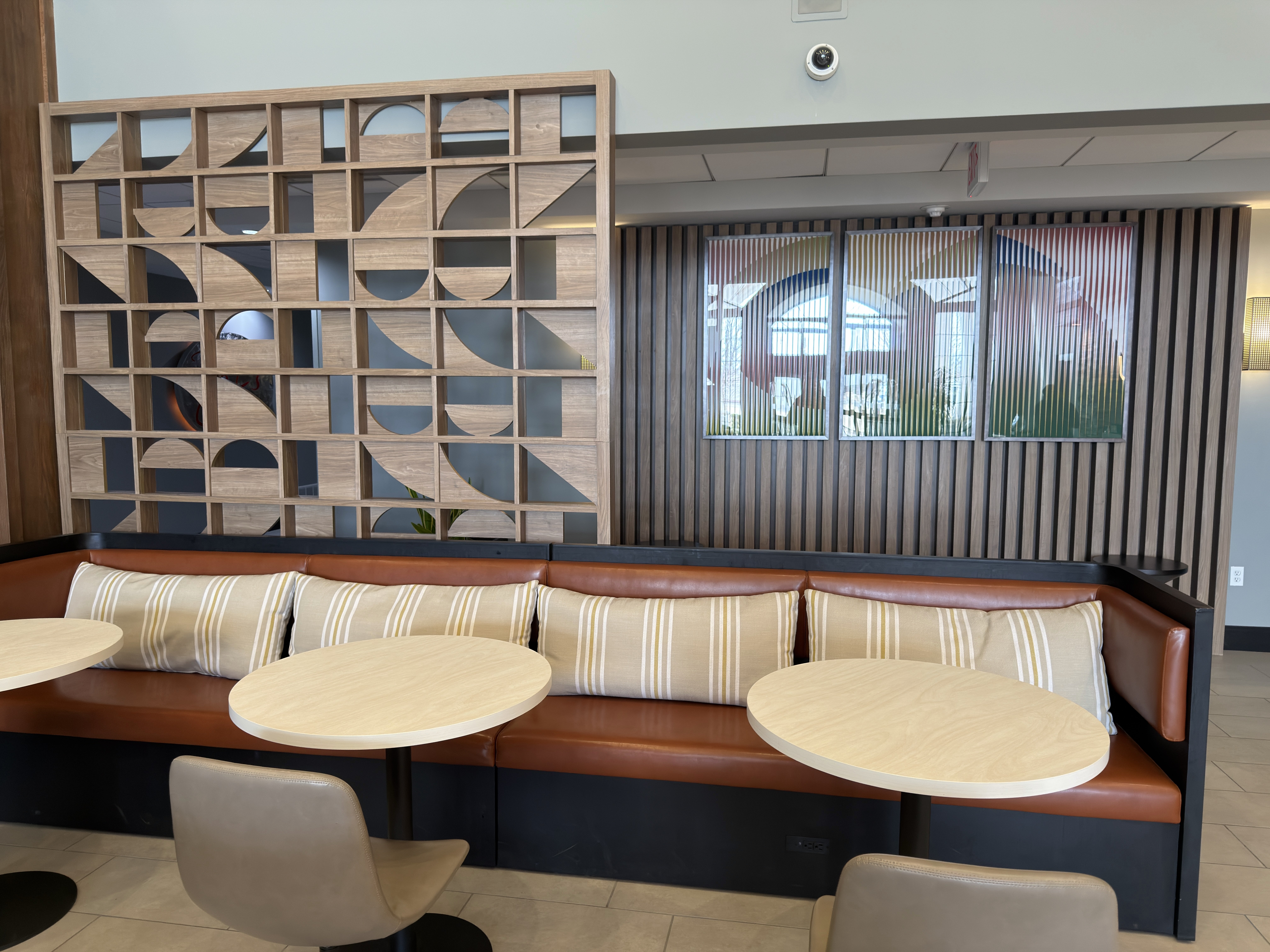 Holiday Inn Midland 56/75