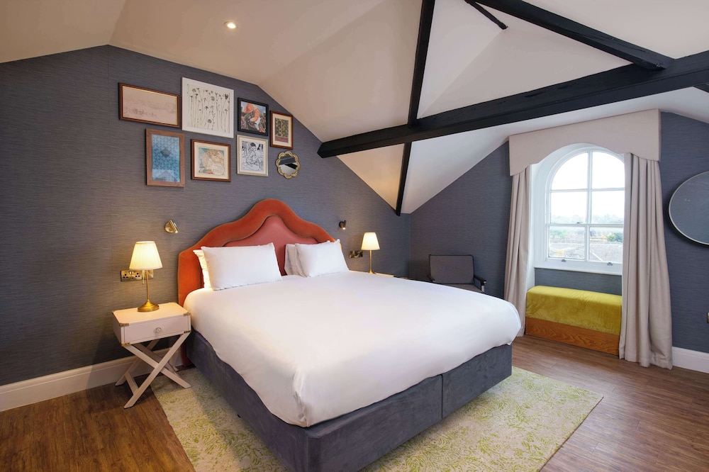 Suite, Double Bed, Attic