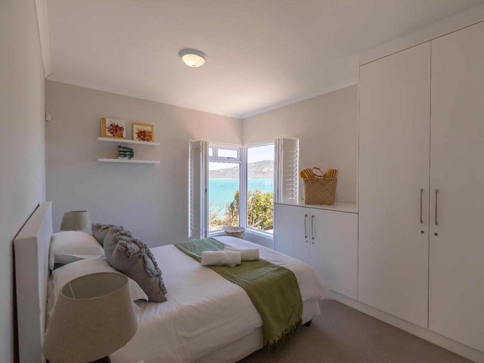 Lagoon Escape Beach Villa 8/43