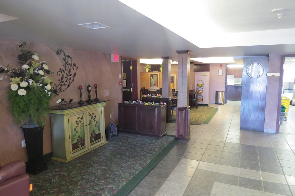 Rocky Inn Express 12/49