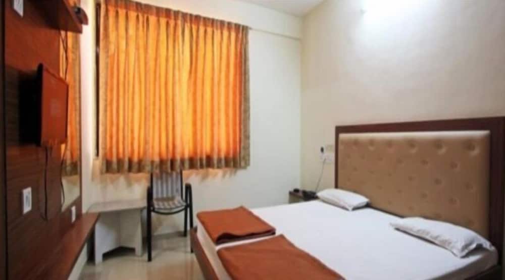 Hotel Vaishali 17/30