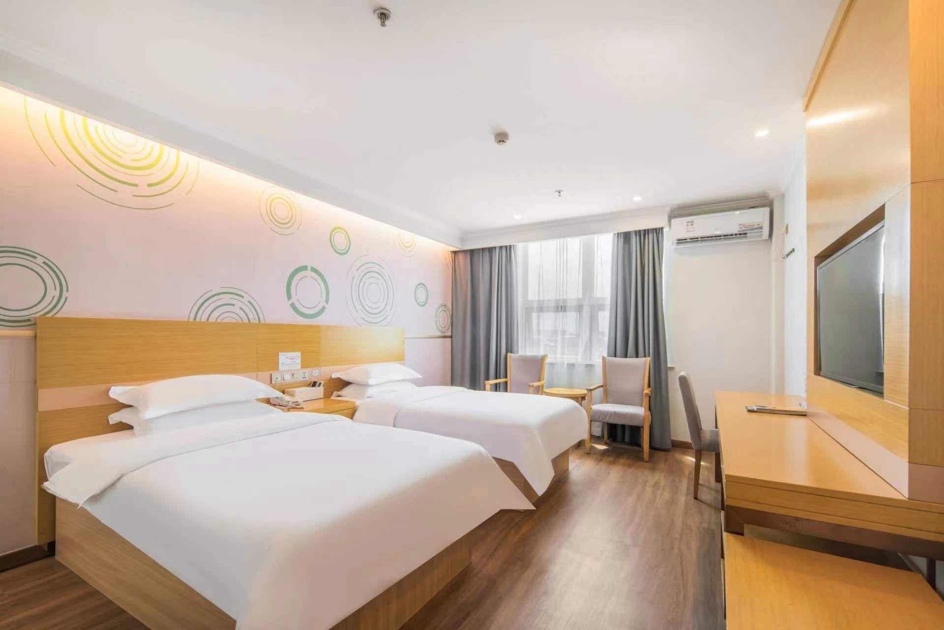 Room at Greentree Inn Huangshan Xiuning County Qiyun Moutain Hotel, HUANGSHAN