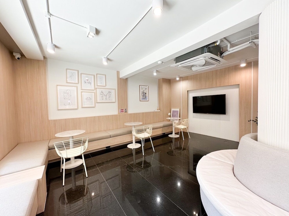 Ascella Pratunam Bangkok 30/40