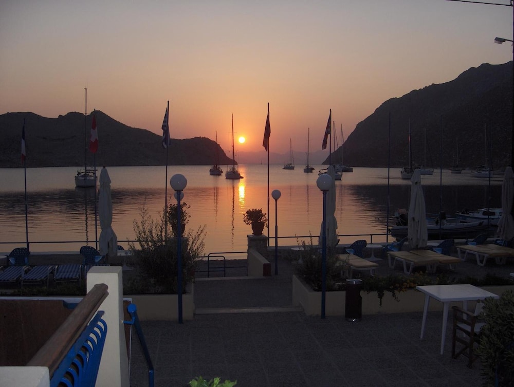 Pedi Beach Hotel 32/59