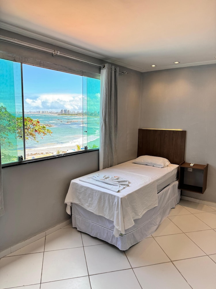 ROOM, TRIPLE, SEA VIEW
