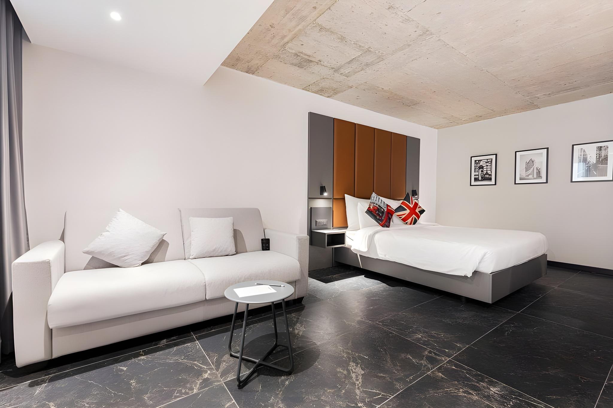 Inner, Standard, Double or Twin Bed