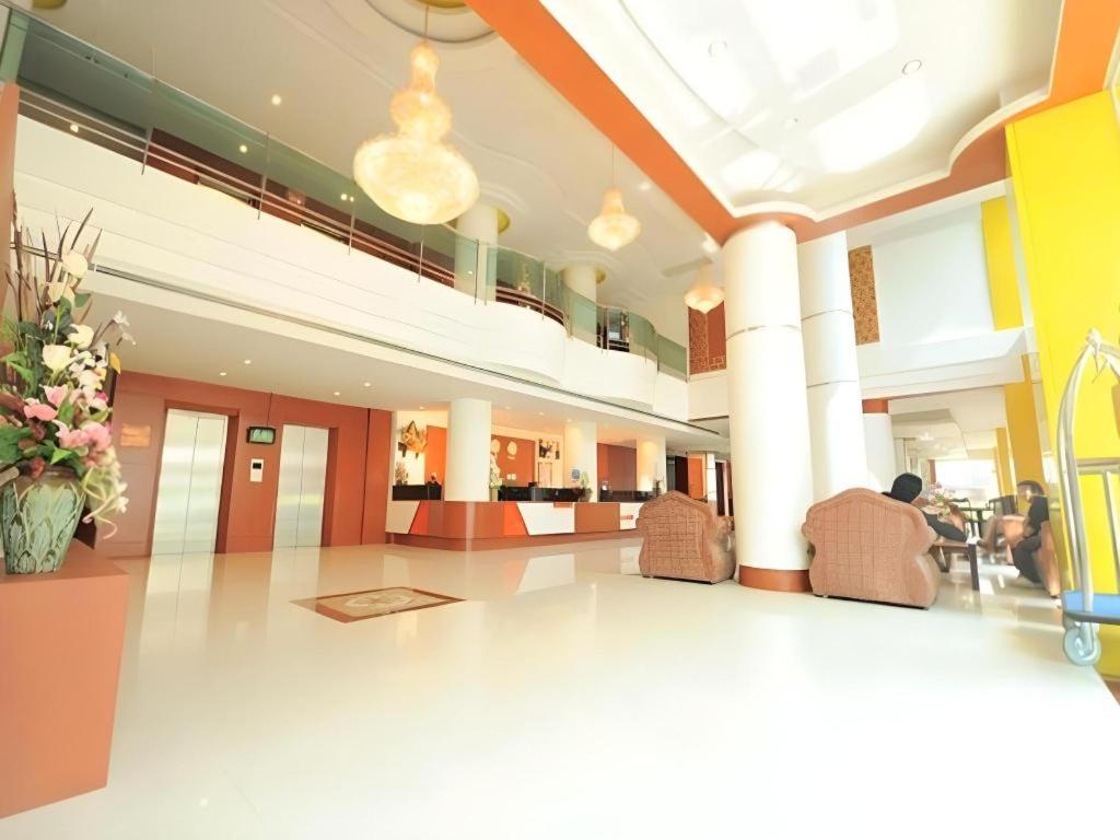 Pratunam Hotel Khonkaen 12/43