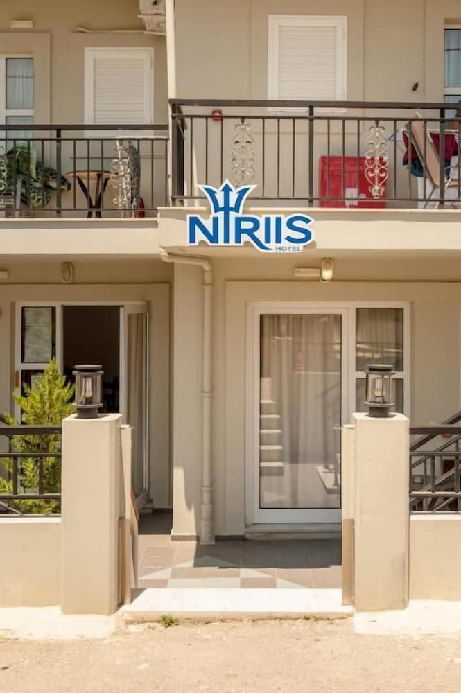 Niriis Hotel photo4