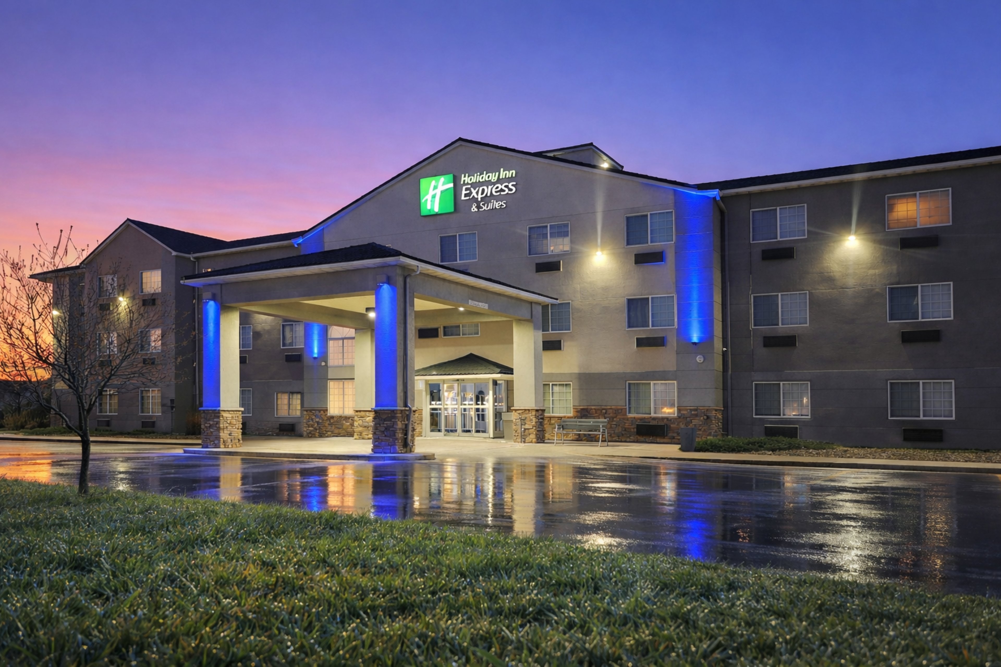 Holiday Inn Express & Suites Pierre-Fort Pierre 4/50