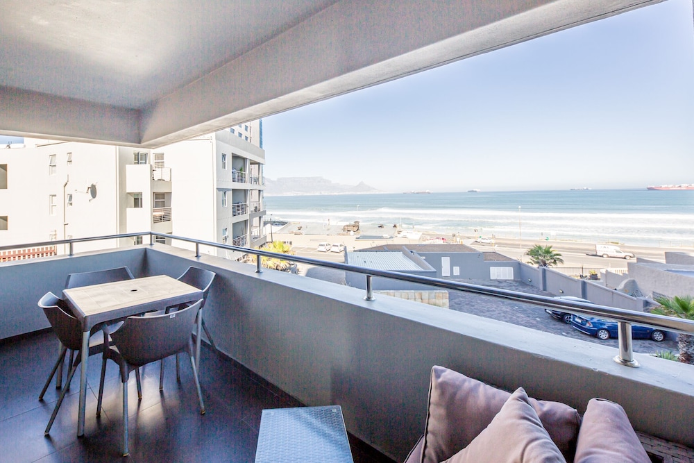 Infinity Self-Catering Apartments 28/50