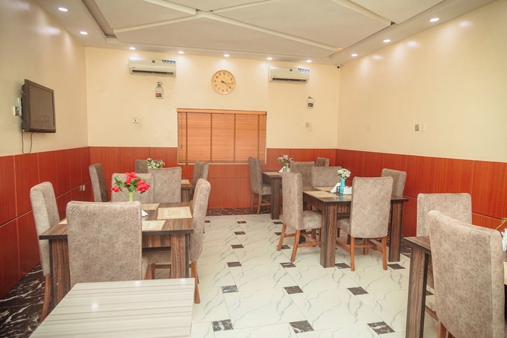 Gold Value Hotels 40/47