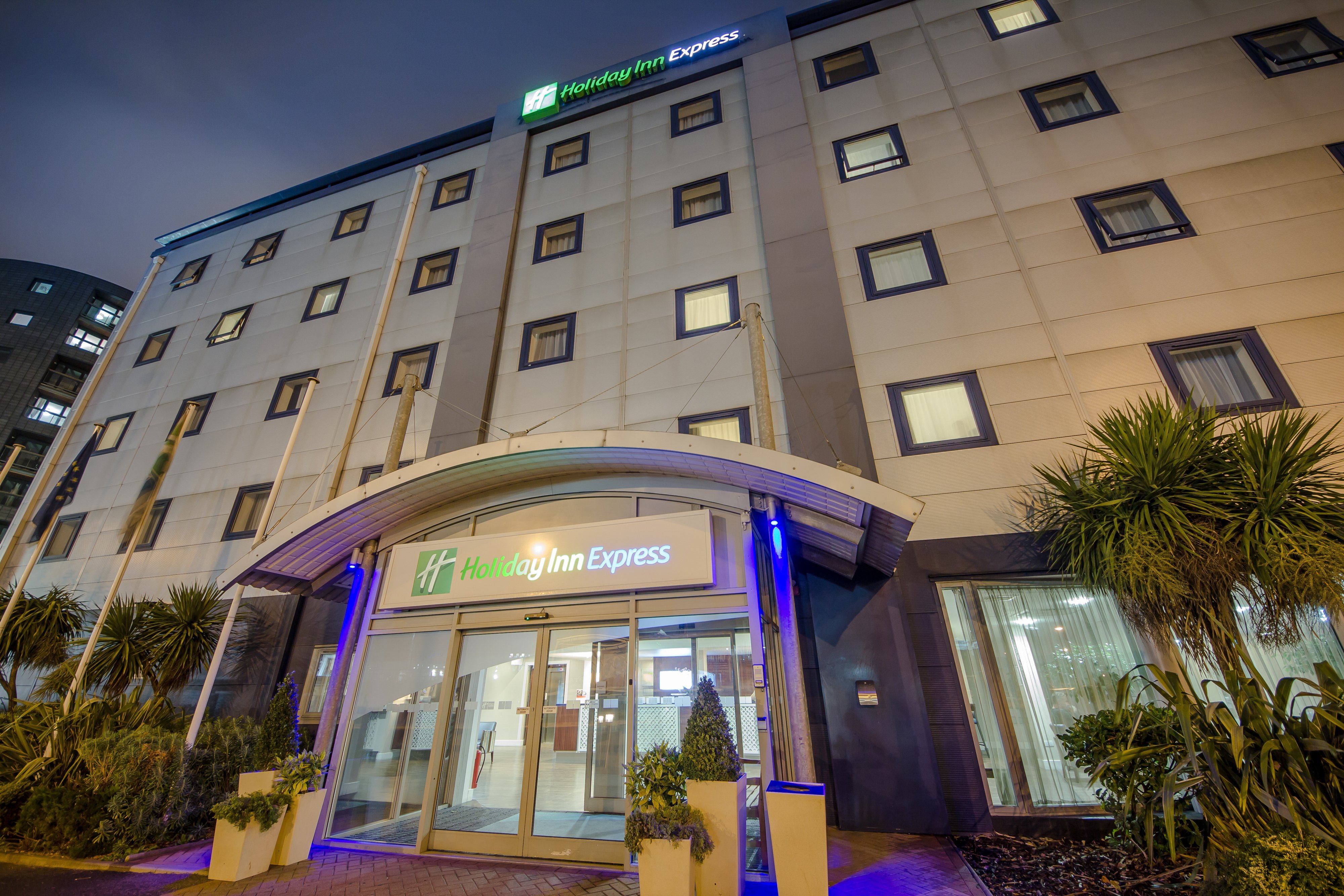 HOLIDAY INN EXPRESS ROYAL DOCKS in LONDON