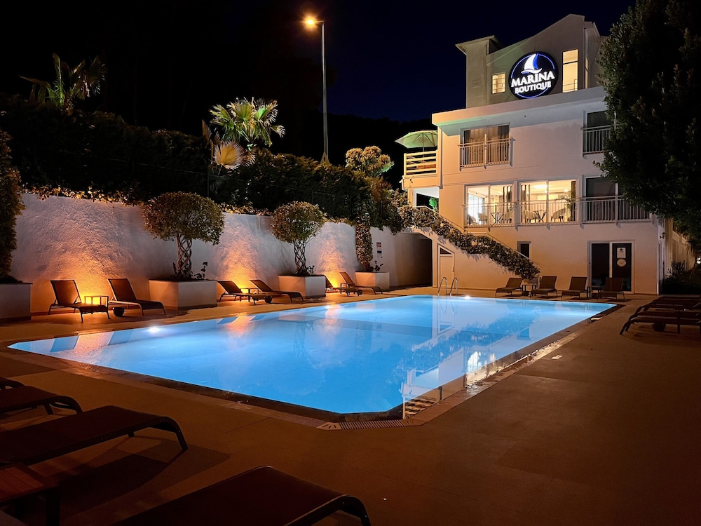 MARINA BOUTIQUE FETHIYE 37/50