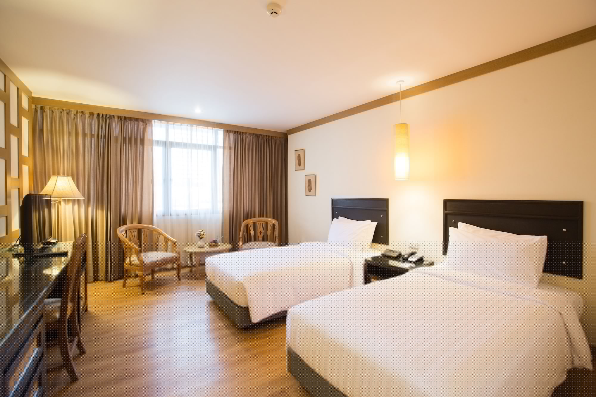 غرفة ديلوكس بسرير كوين، The Tarntawan Hotel Surawong Bangkok 6/10