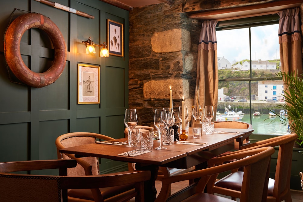 Harbour Inn 27/48