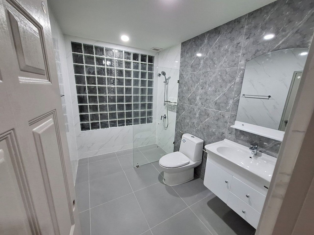 Seastar Hotel 39/43