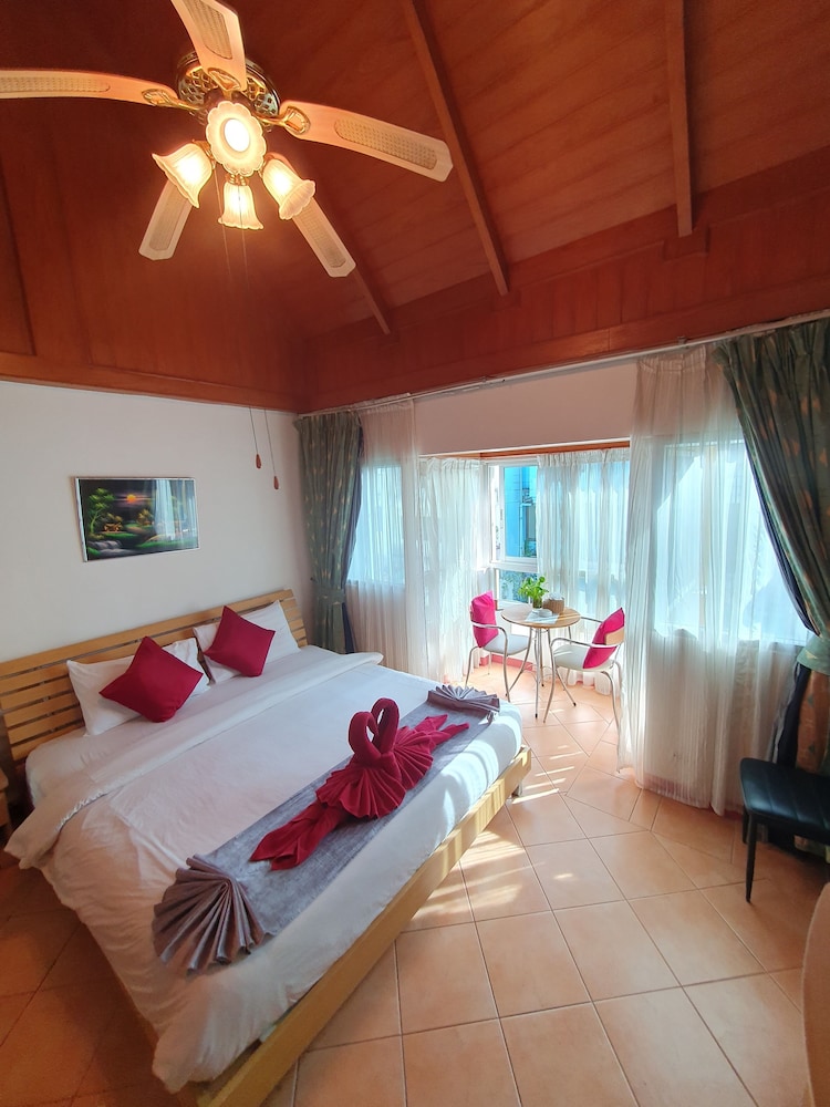 LUXURY, DOUBLE BED