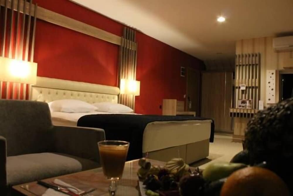 Neba Royal Hotel 37/50