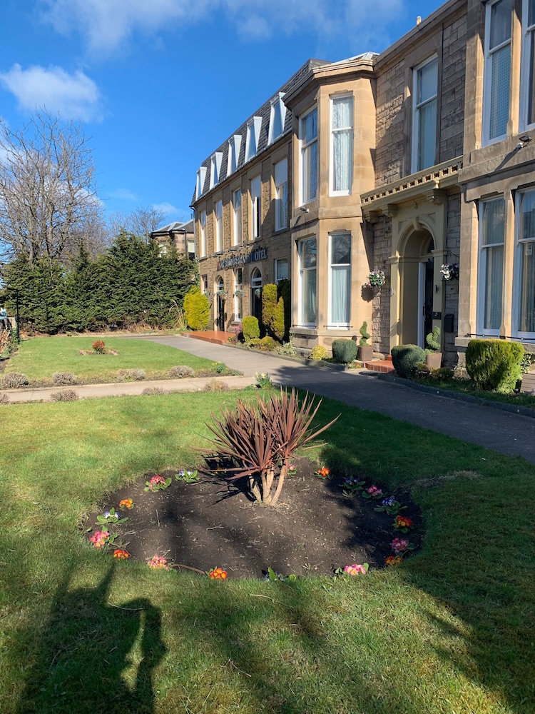 Northumberland Hotel 68/72