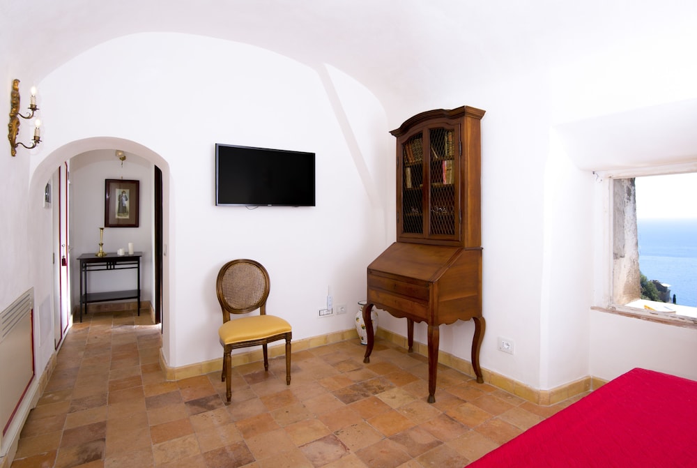 Badia Santa Maria De' Olearia 46/66