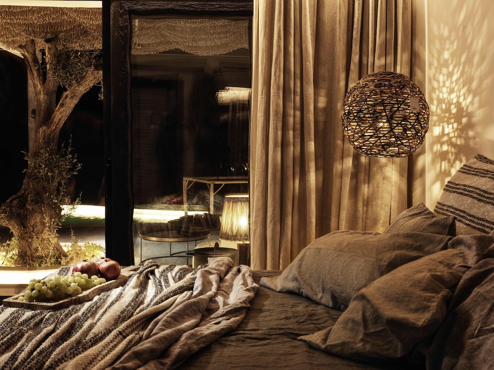 Myconian Panoptis Escape - Small Luxury Hotels of the World 24/50