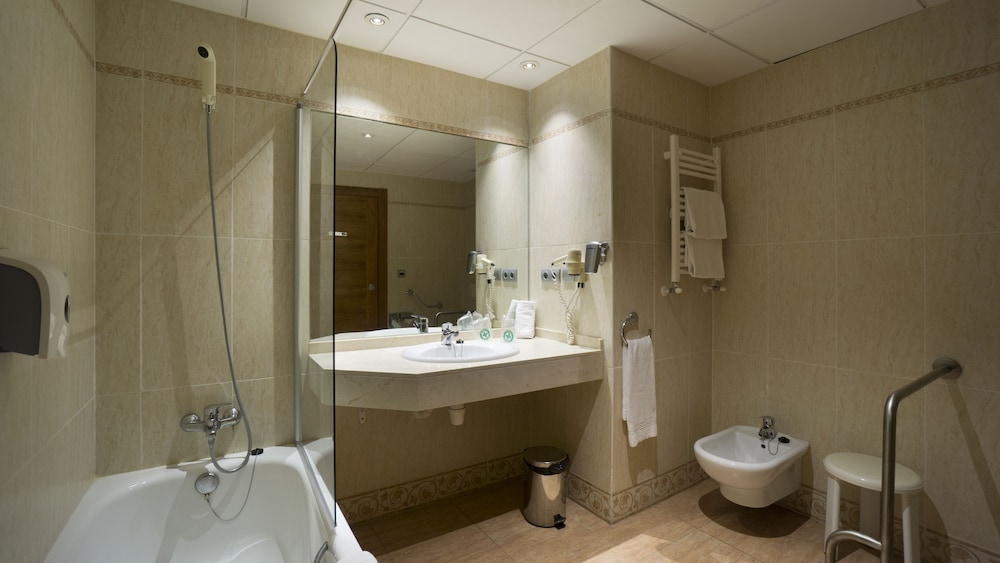 Hotel Piramide Salou 48/50