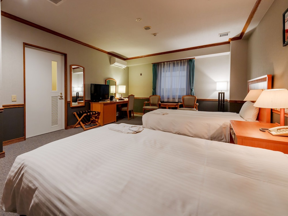 Hotel Azat Naha 27/69