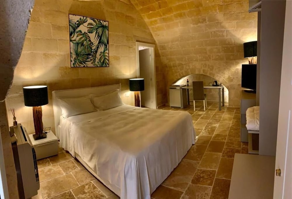 Cinque Elementi Sassi Matera 6/50