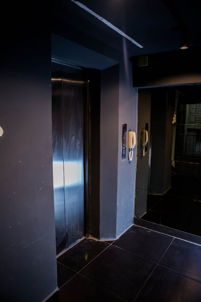 Silom Space Hostel 72/72