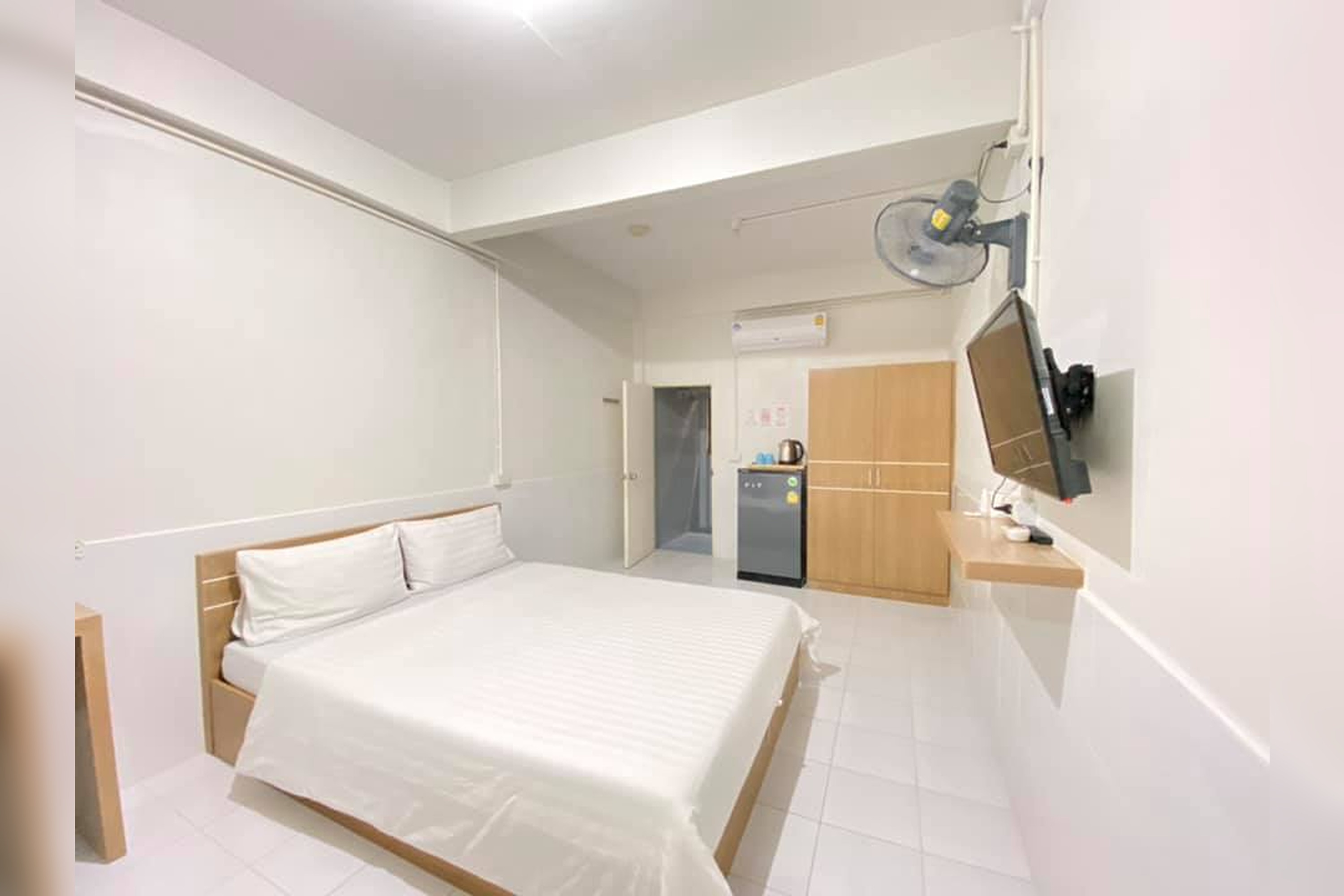 Standard, Double Bed