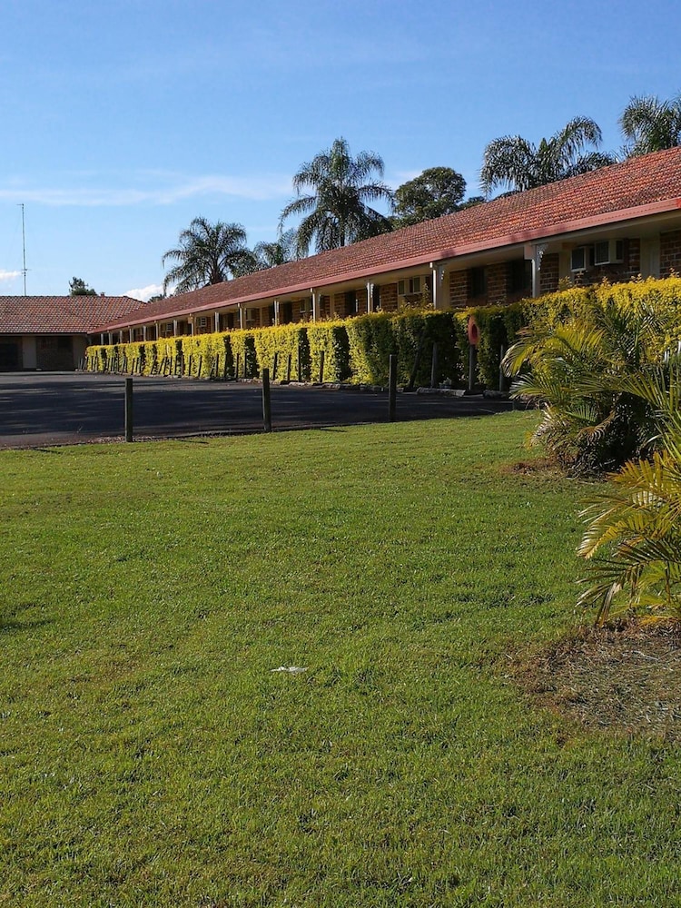 Lakeside Lodge Motel 66/69