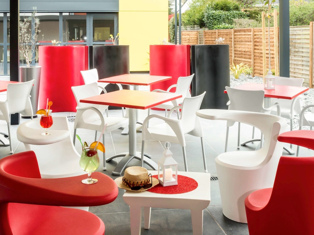Ibis Rennes Beaulieu 46/68