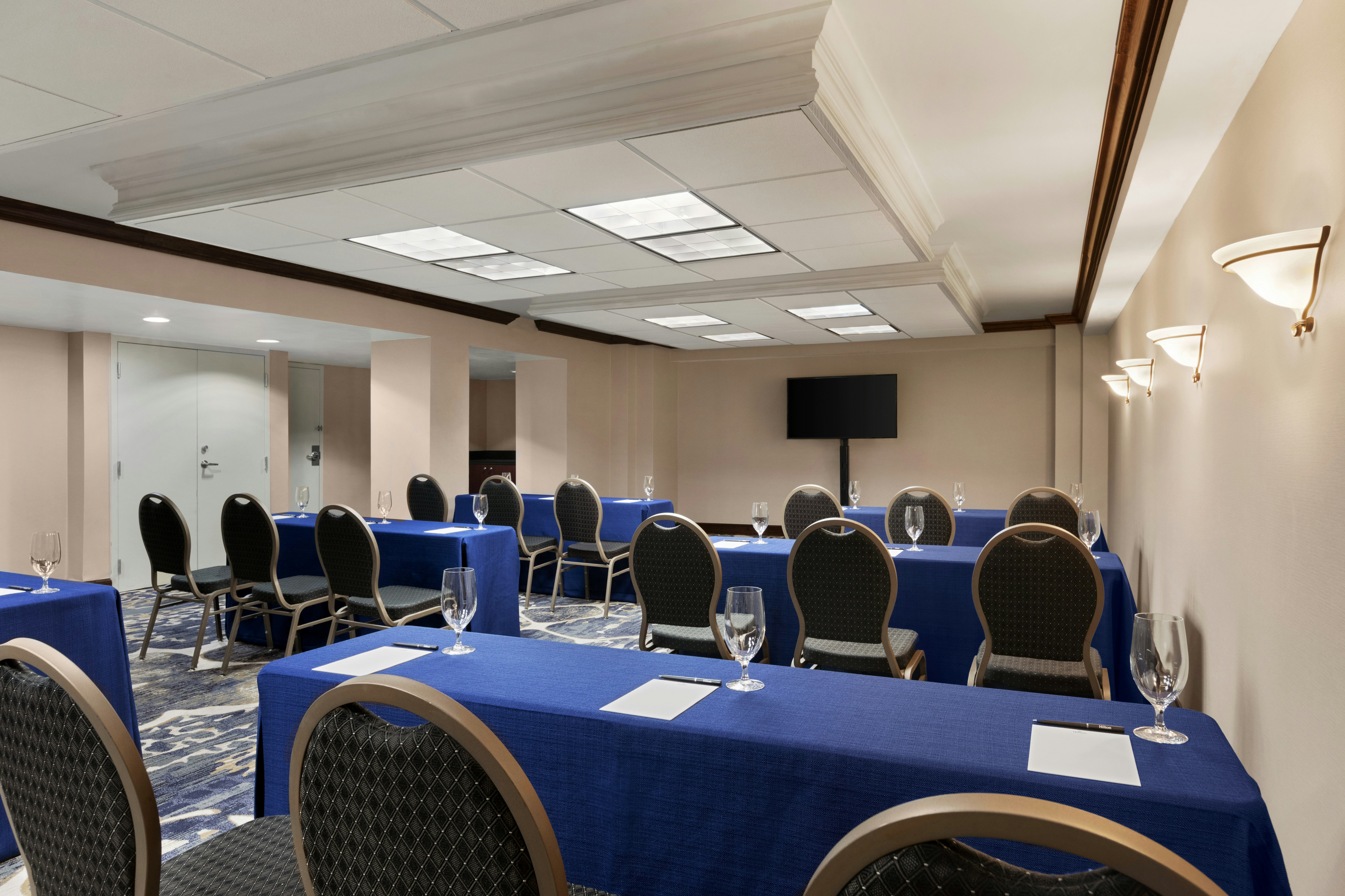 DoubleTree by Hilton South Charlotte Tyvola 42/54