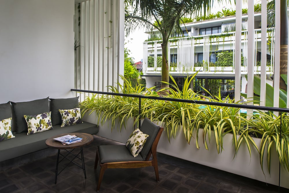 Viroth Apos S Hotel 45/74