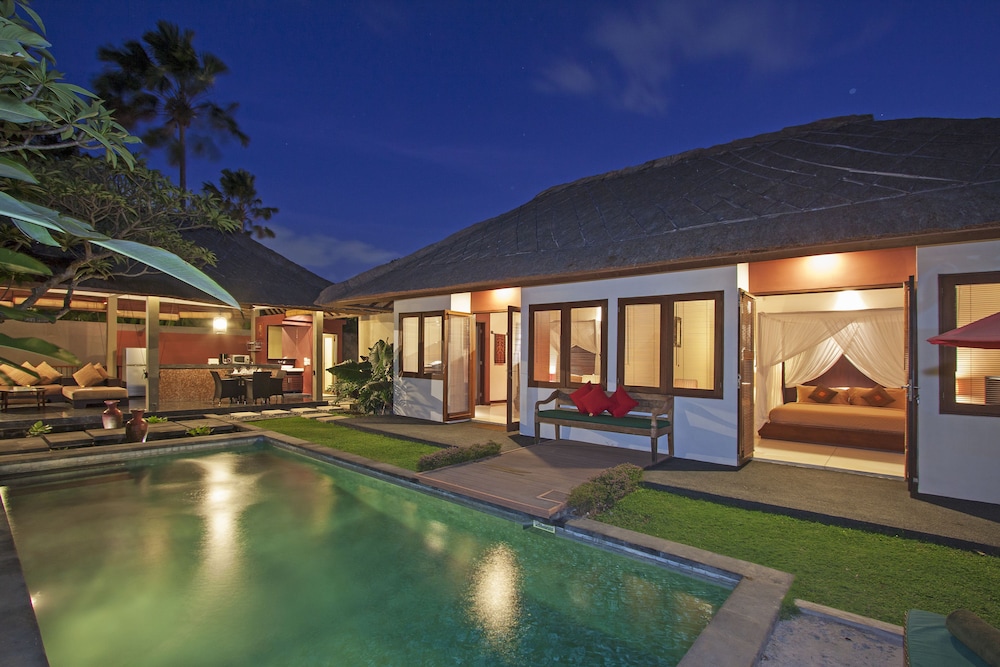 Imani Villas 42/46