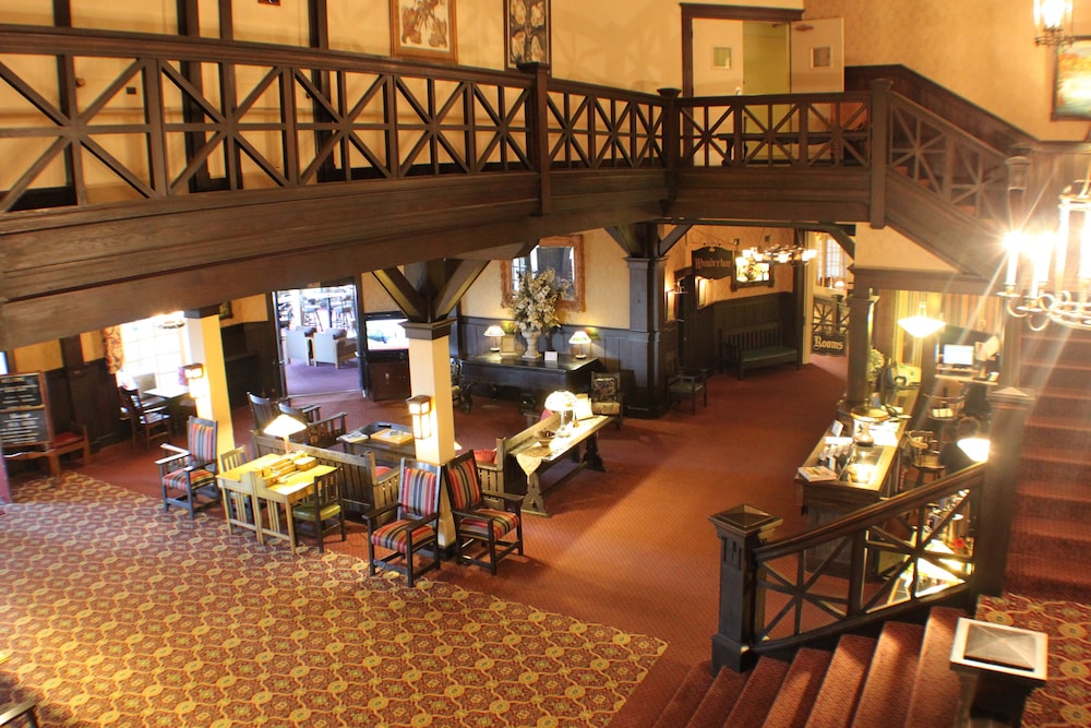 The Historic Summit Inn 42/53