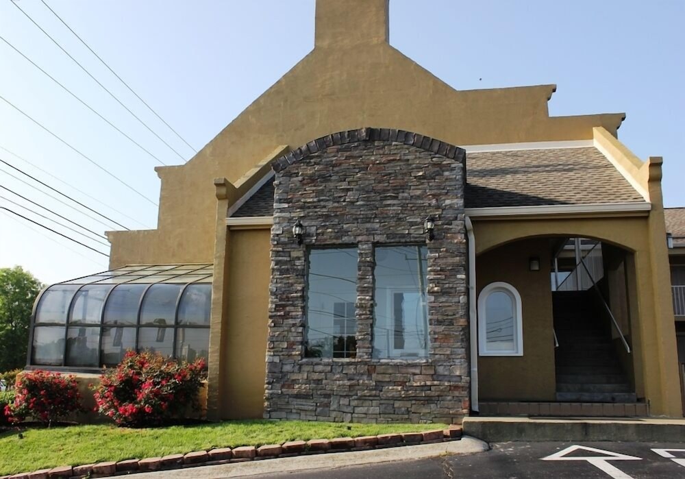 Antioch Quarters Inn and Suites 1/54