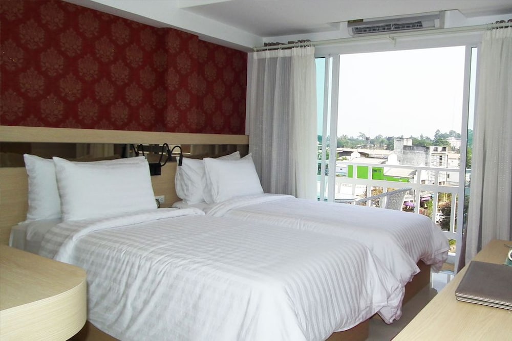 SUPERIOR, TWIN BEDS