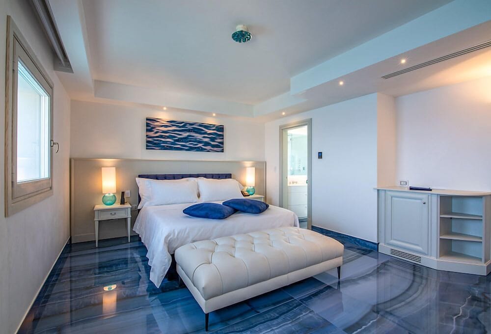 Grotta Palazzese 8/50
